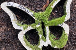 Wie wird man eigentlich Trauerrednerin? Teil 1